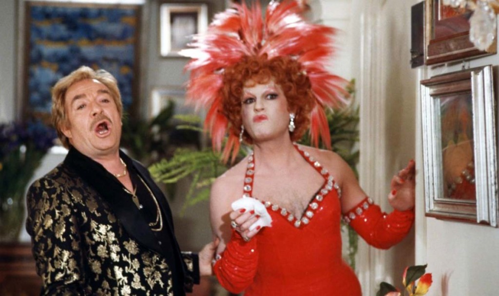 Ugo Tognazzi and Michel Serrault in LA CAGE AUX FOLLES