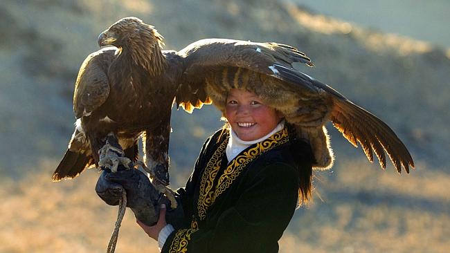 THE EAGLE HUNTRESS