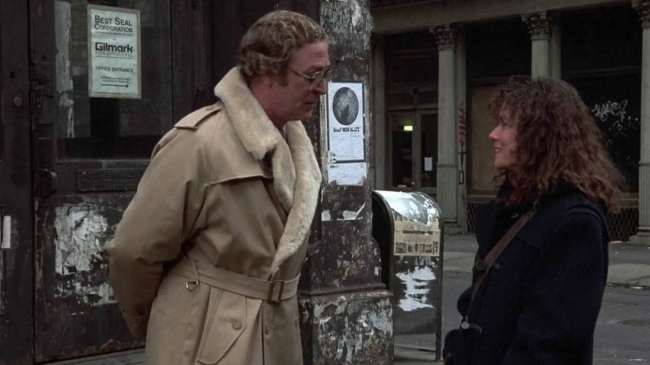 Michael Caine and Barbara Hershey in HANNAH AND HER SISTERS